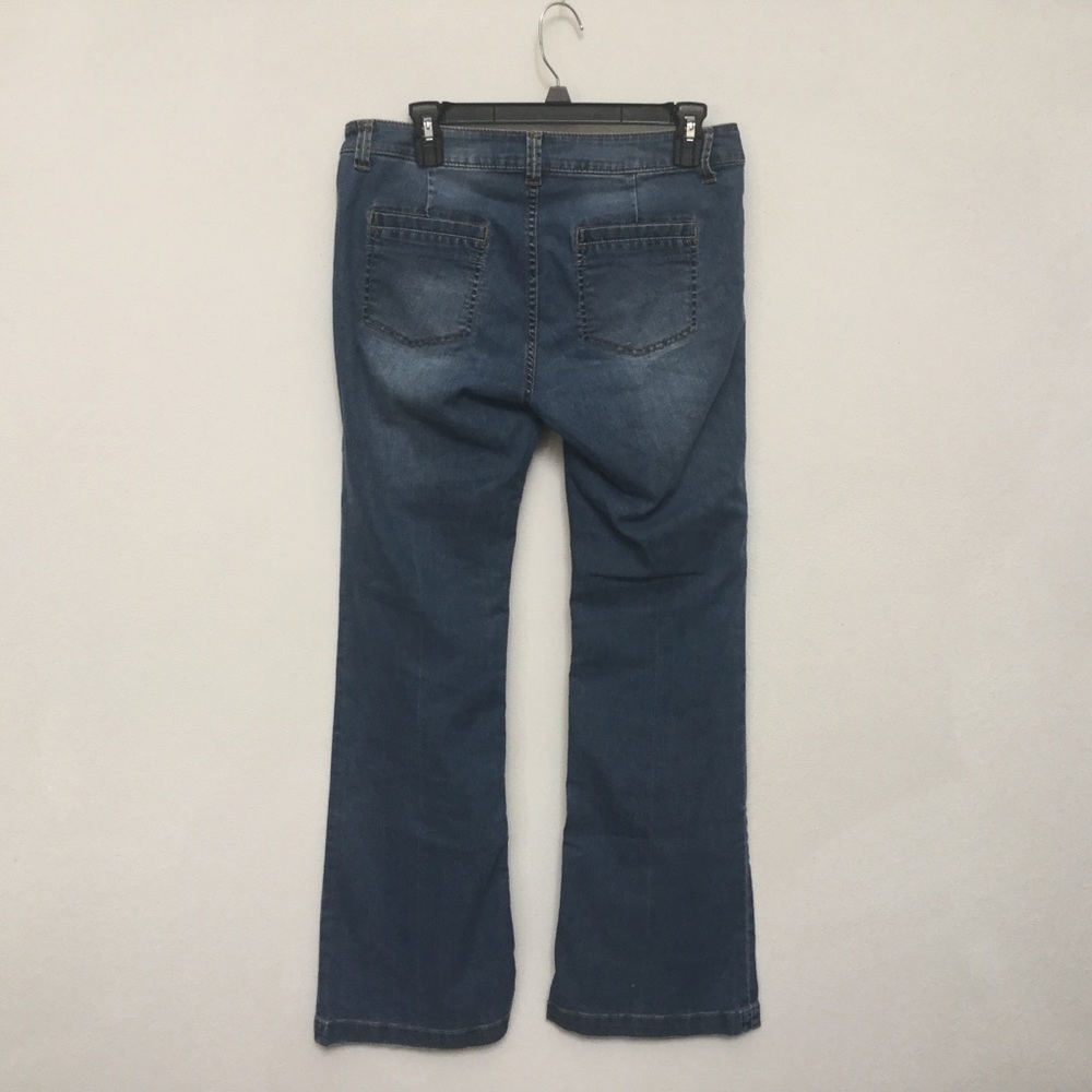 Cabi Jeans Mid Wash Bootcut Jeans Size 6 Lightweight Stretchy Fall Winter Basic - Picture 4 of 5